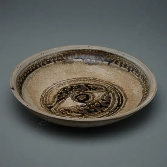Stoneware bowl – Sukothai - 15thC,